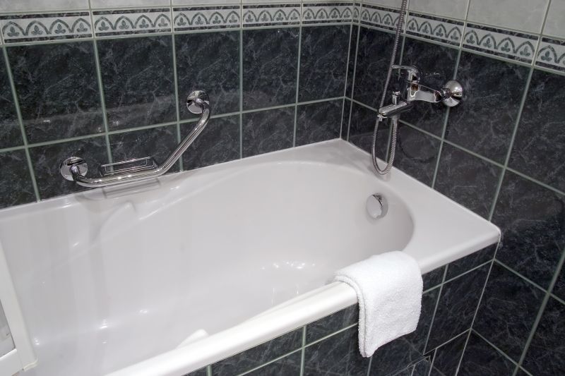 Porcelain Tub Resurfacing in Denver, CO
